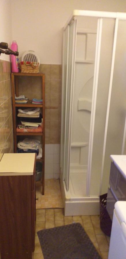 Maison Pour Nombreuses Personnes Pousseaux Exteriér fotografie